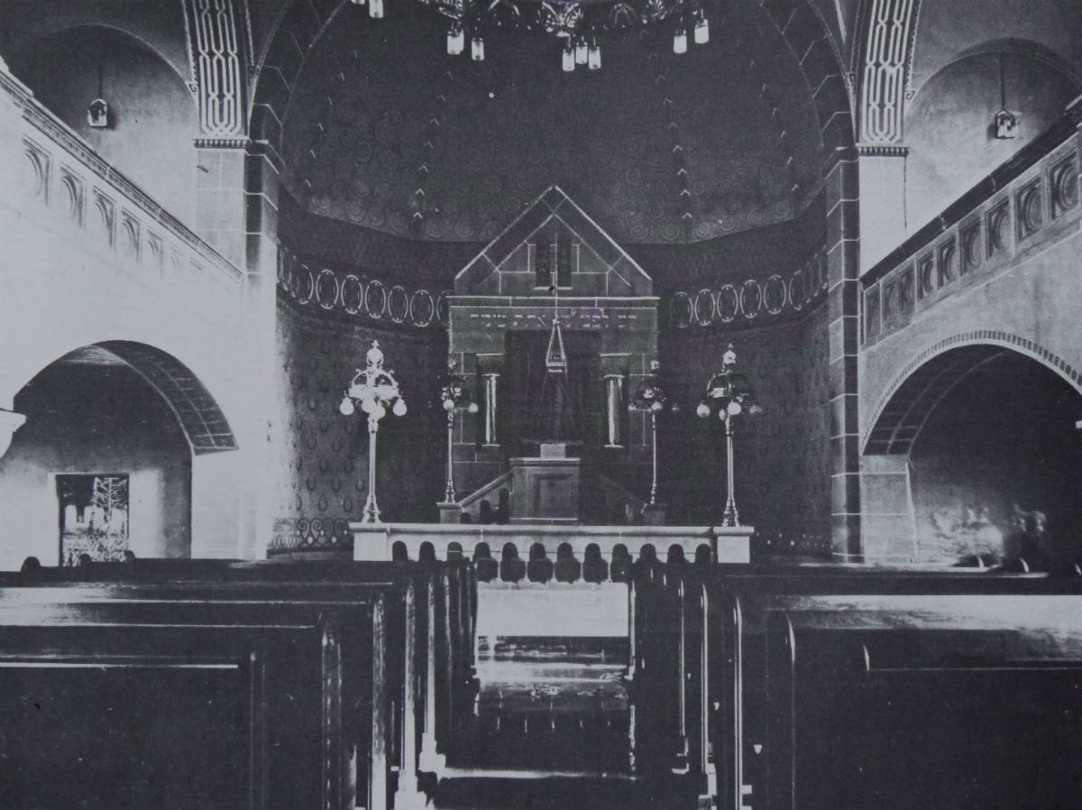 Synagoge inneres 1200